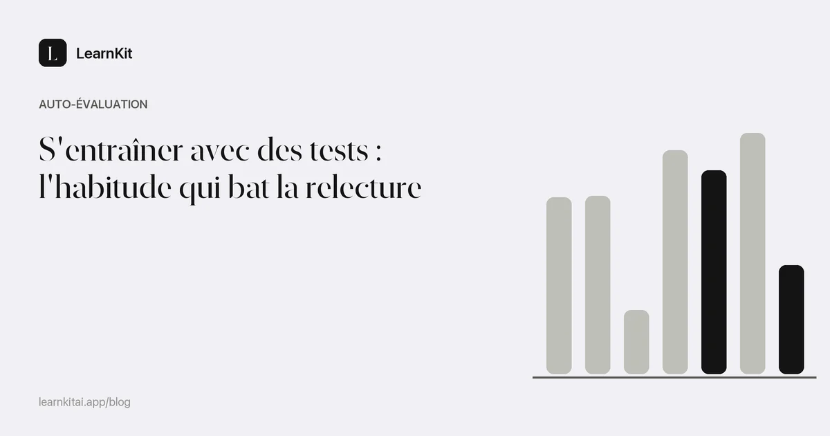 Le titre S'entraîner avec des tests : l'habitude qui bat la relecture sur un motif monochrome épuré
